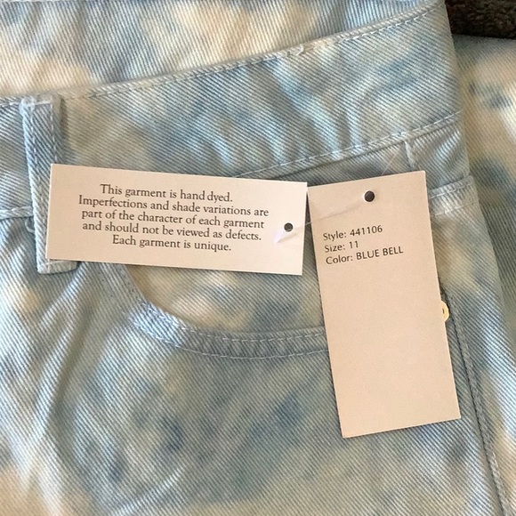 Wet Seal High Rise Relaxed Fit Jean (Junior) - Picture 12 of 14